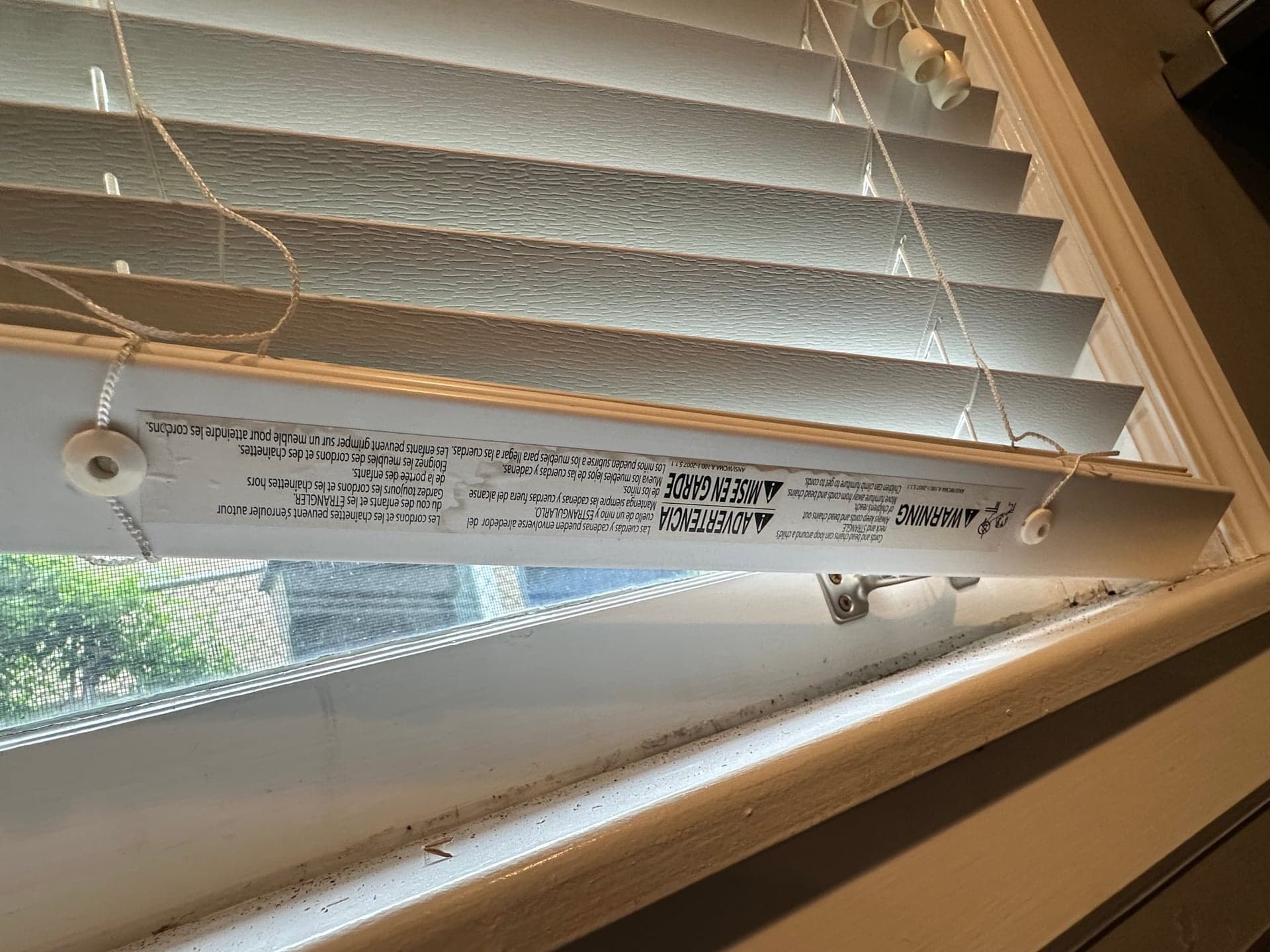 White 2" Faux Wood Horizontal Blind, Used Fair